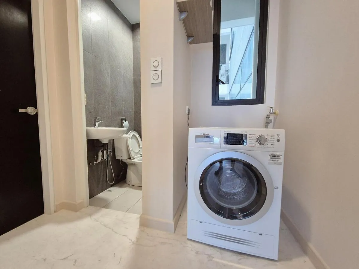 شقة Stunning 4Br Sky Retreat 42Nd Floor View Sleep 8 جوهر بهرو