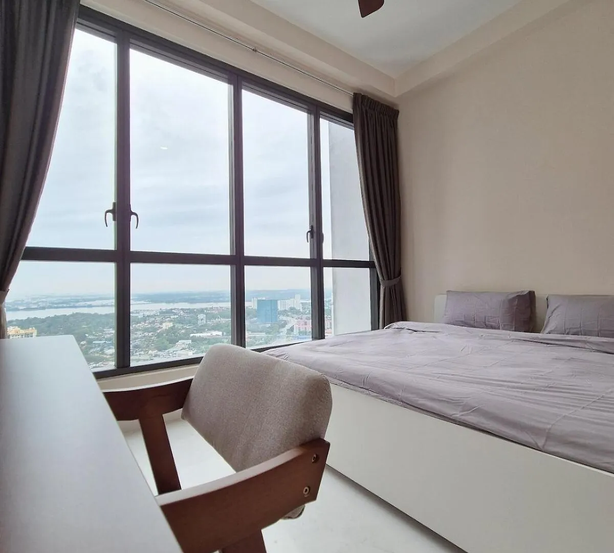 شقة Stunning 4Br Sky Retreat 42Nd Floor View Sleep 8 جوهر بهرو ماليزيا