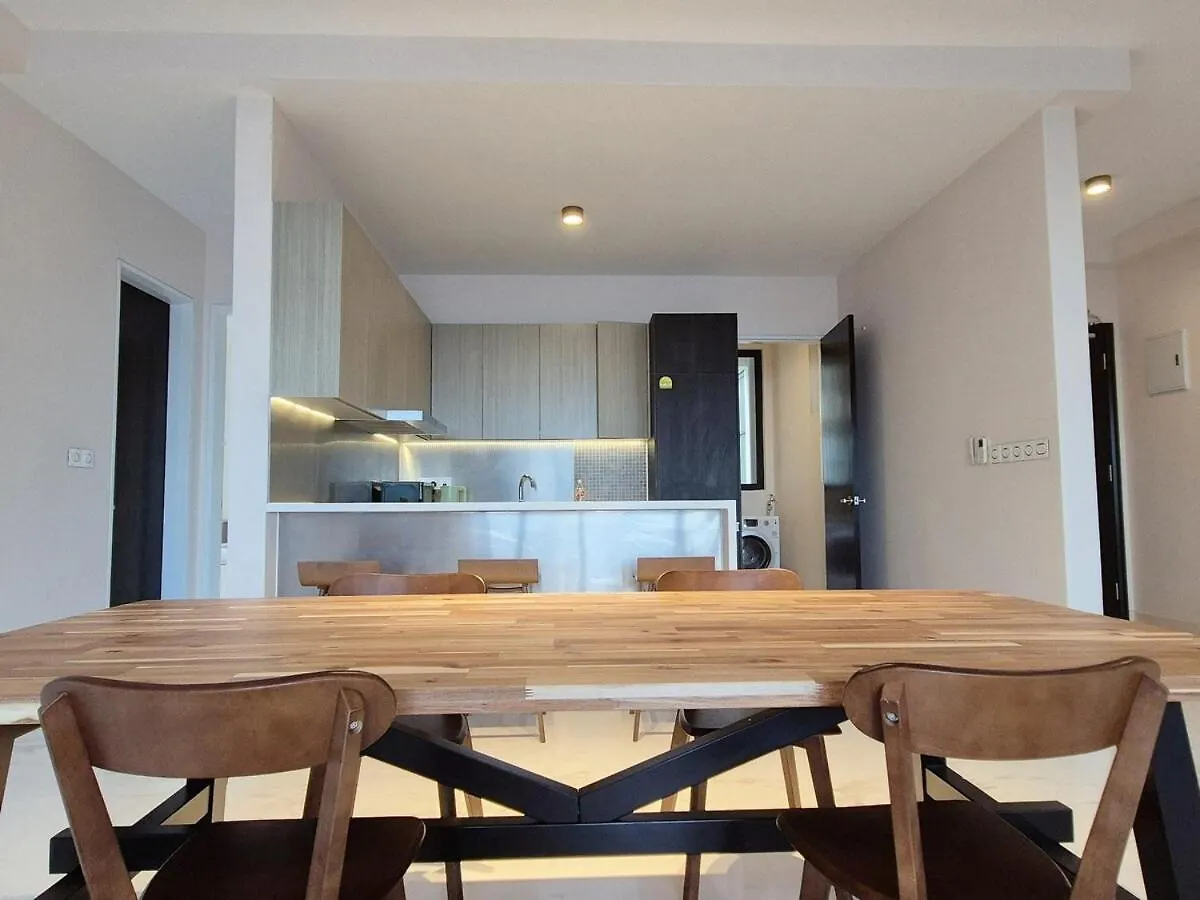 شقة Stunning 4Br Sky Retreat 42Nd Floor View Sleep 8 جوهر بهرو 0*,  ماليزيا
