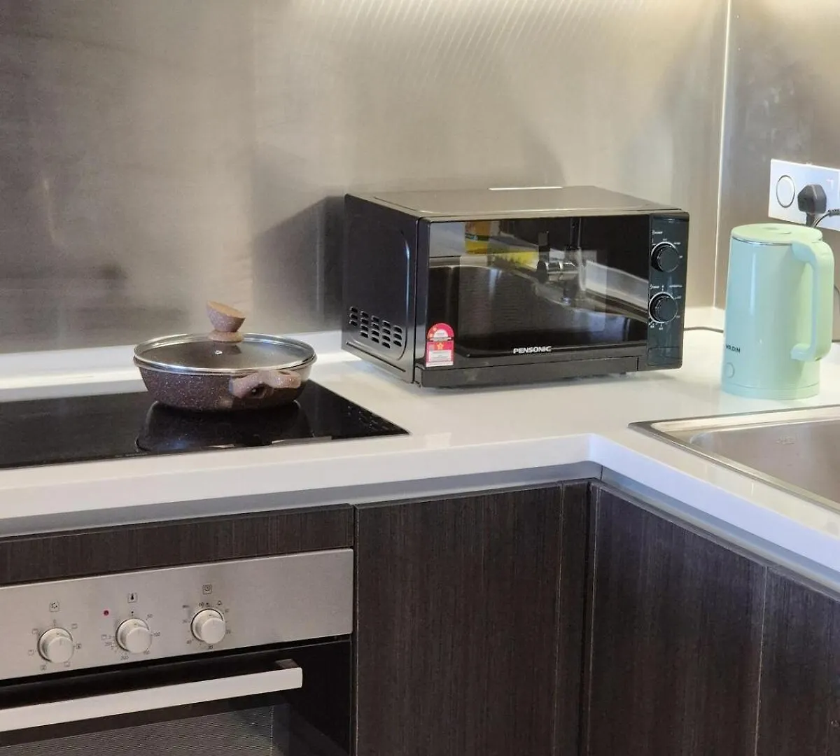 شقة Stunning 4Br Sky Retreat 42Nd Floor View Sleep 8 جوهر بهرو 0*,