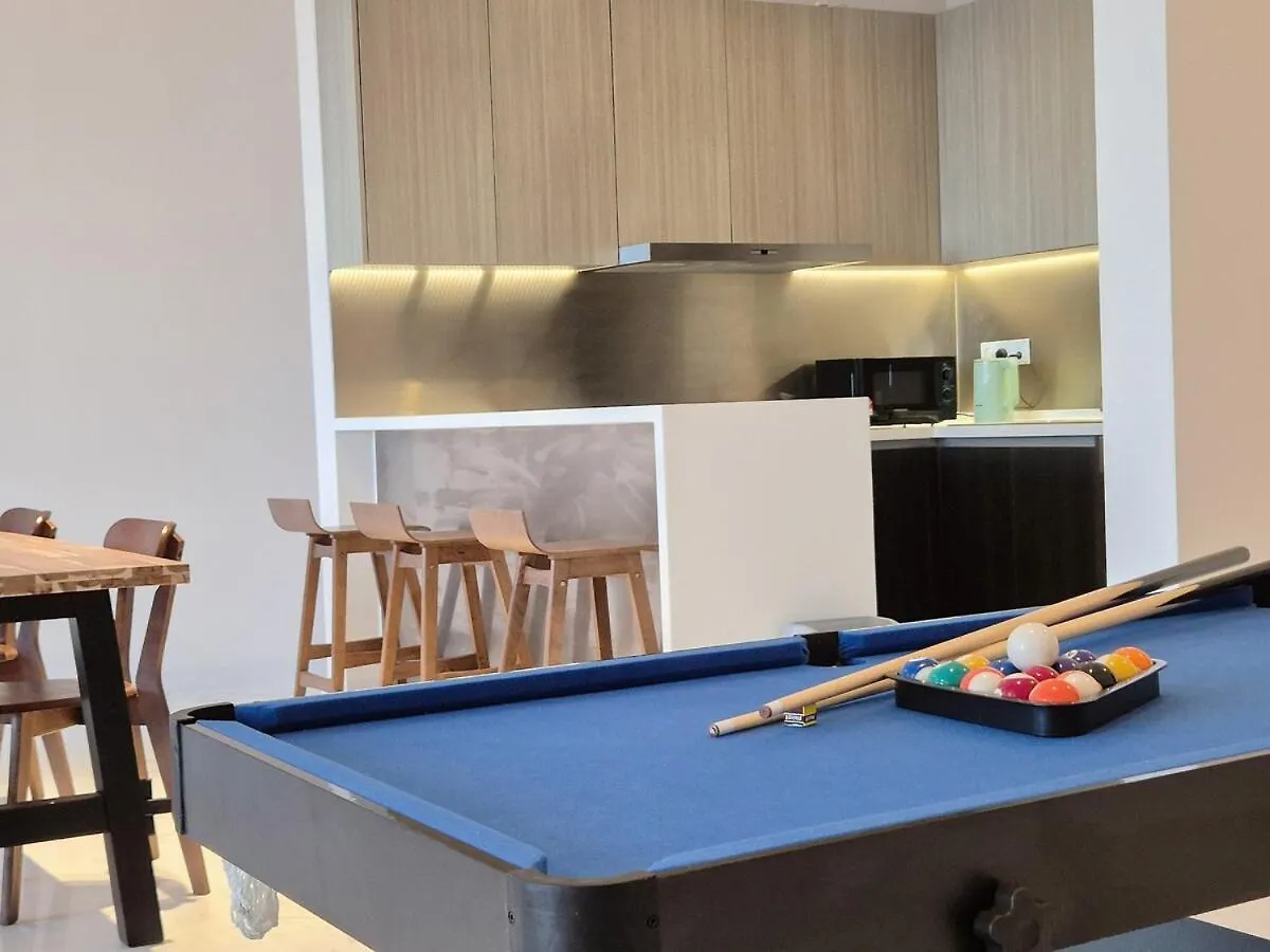 شقة Stunning 4Br Sky Retreat 42Nd Floor View Sleep 8 جوهر بهرو ماليزيا